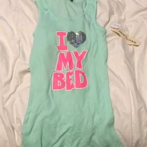 Bed shirt
